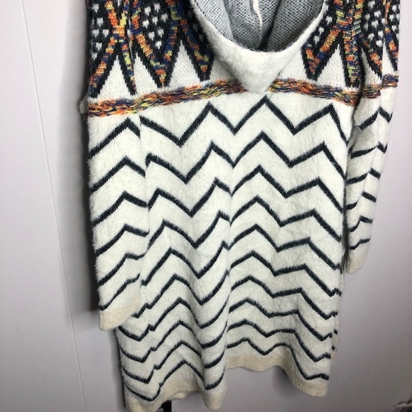 Chevron Boho Hooded Fuzzy Sweater Cardigan - Picture 7 of 7
